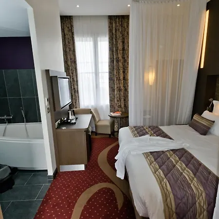 François Premier Centre Hotel