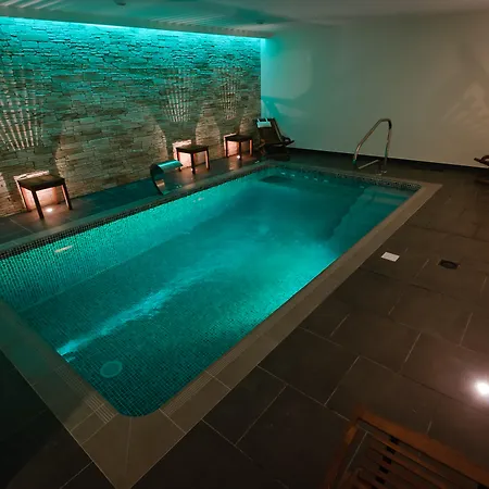 Francois Premier Centre מלון 4*