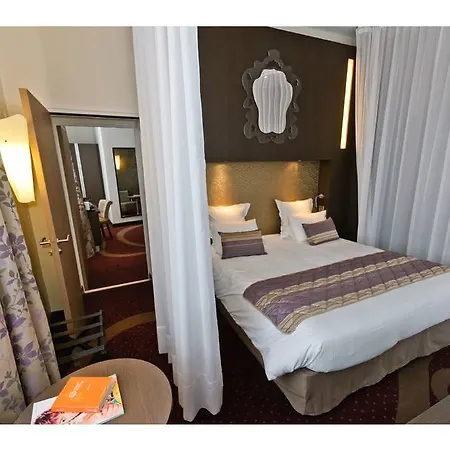 Francois Premier Centre