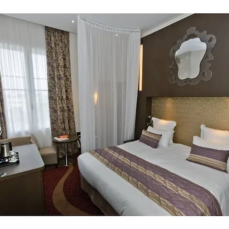 Francois Premier Centre 호텔 4*