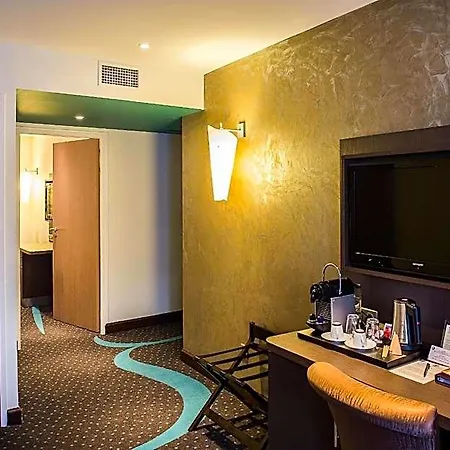 Francois Premier Centre 호텔 4*