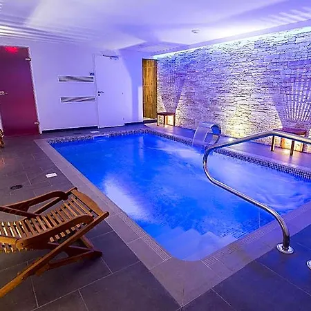 Francois Premier Centre 호텔 4*
