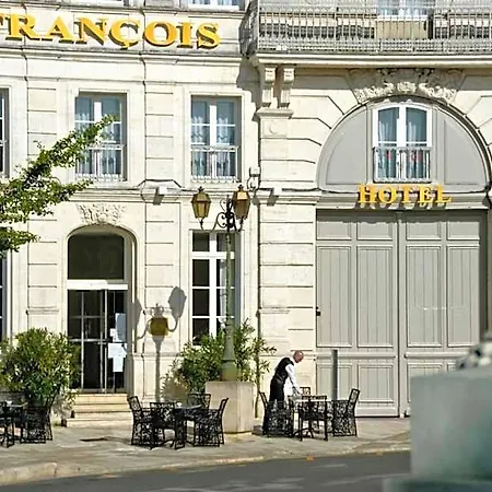 Francois Premier Centre كونْياك