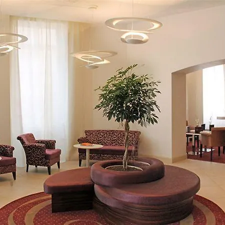 מלון Francois Premier Centre קונייאק