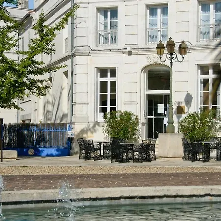 Francois Premier Centre