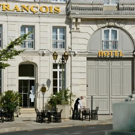Francois Premier Centre מלון 4*