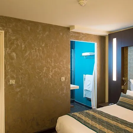 Francois Premier Centre Hotel