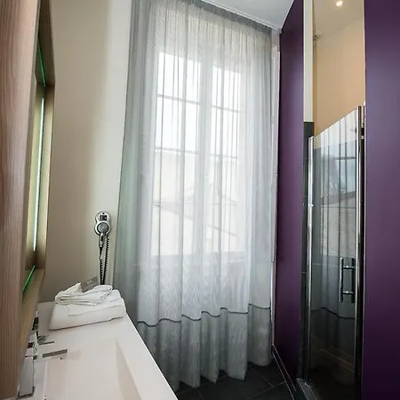 Francois Premier Centre 호텔 4*
