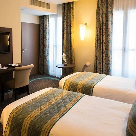 מלון Francois Premier Centre 4*