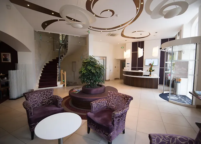 Hotel Francois Premier Centre 4*