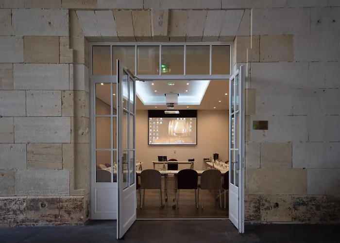 Francois Premier Centre Hotel 4*