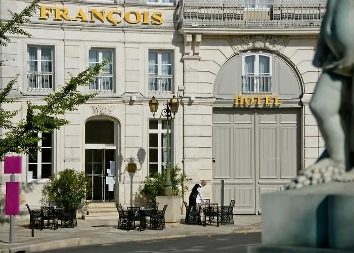 Francois Premier Centre Hotel 4*