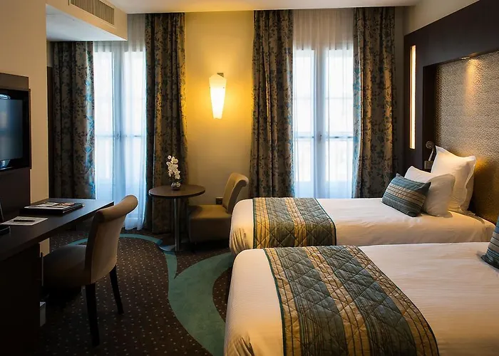 Hotel François Premier Centre 4*