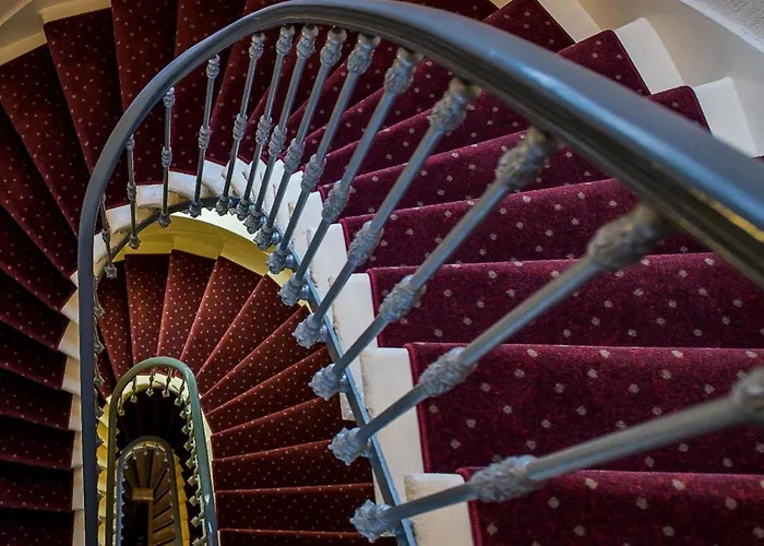 François Premier Centre Hotel 4*