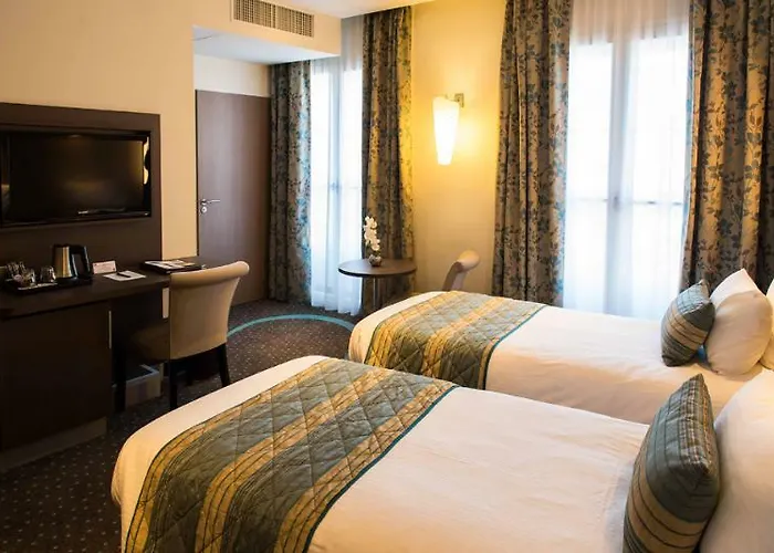 Hotel François Premier Centre 4*